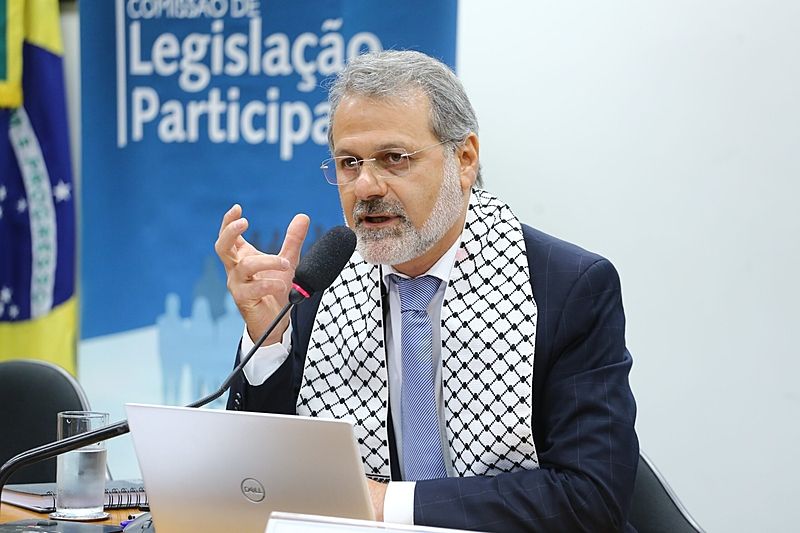 Confira a entrevista com Ualid Rabah, presidente da Federação Árabe Palestina do Brasil (FEPAL)