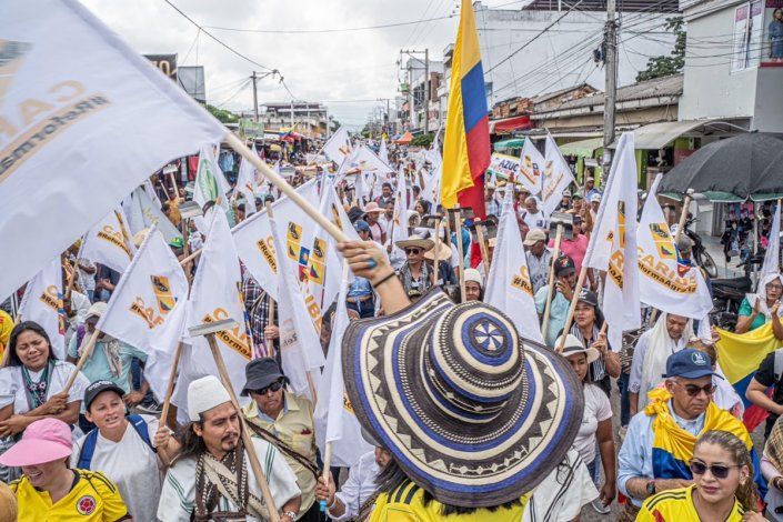 Agricultores mobilizam-se em defesa da reforma agrária na Colômbia