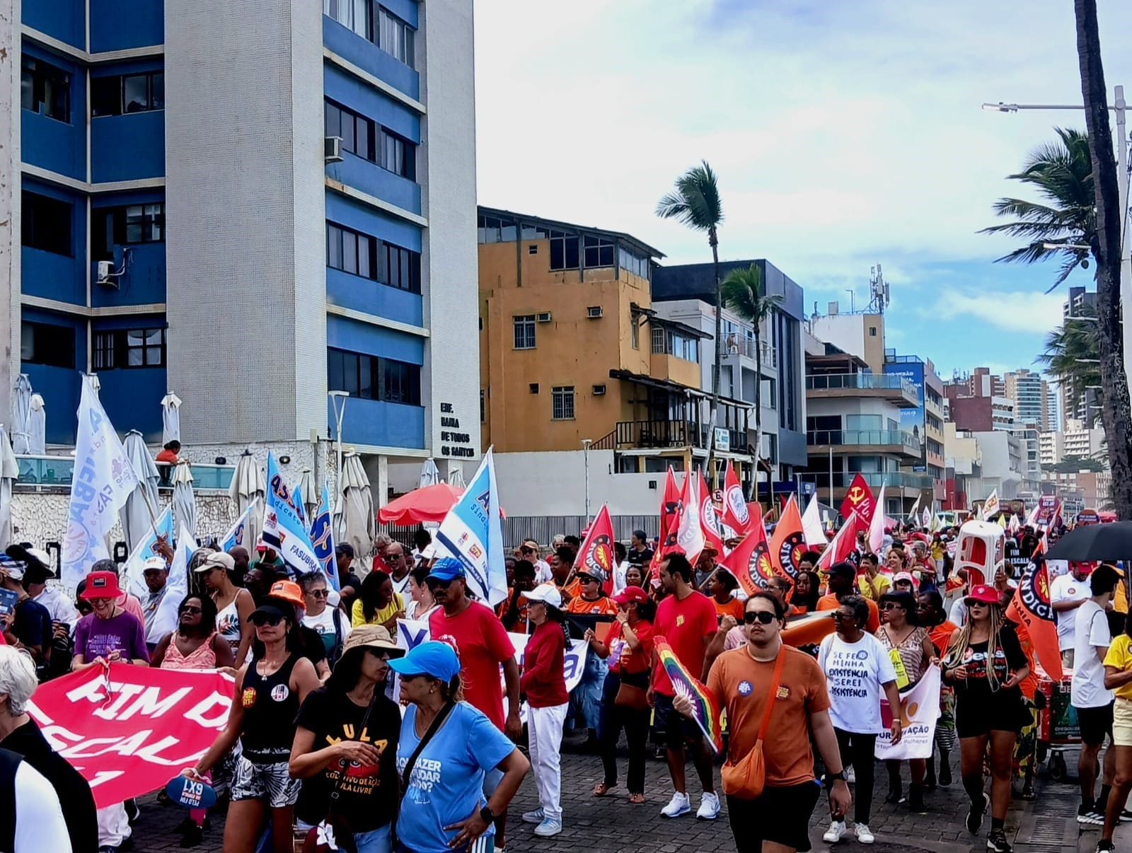 Espontaneidade e consciência revolucionária: O que fazer com o sindicato mais importante em Salvador?