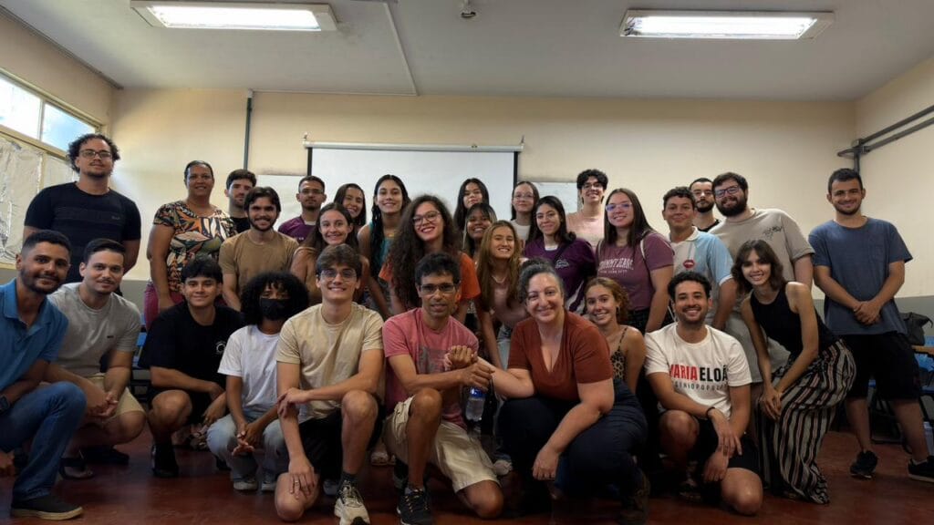 Cursinho Popular Maria Eloá reforça preparação para o Enem e aproxima estudantes da universidade