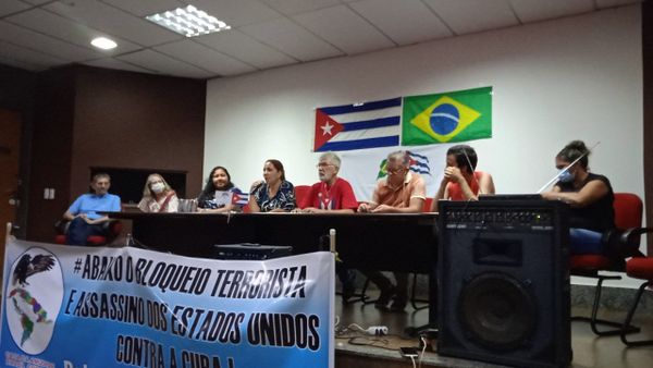 Evento realizado em Fortaleza sobre Cuba na pós-pandemia, sob bloqueio e a solidariedade entre os povos