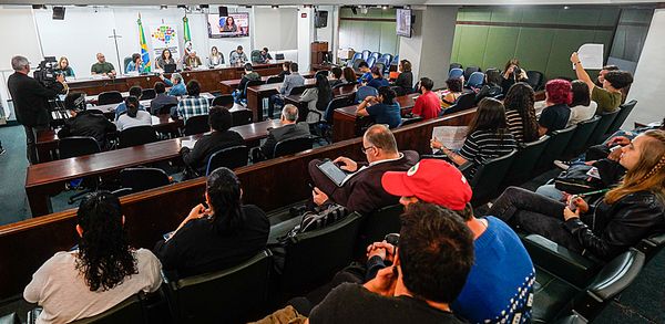 Novo Ensino Médio esvazia escolas e fragmenta conhecimento, aponta estudo no RS