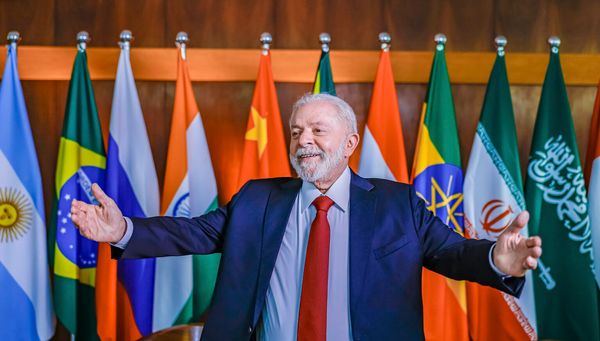Lula: abandone a austeridade
