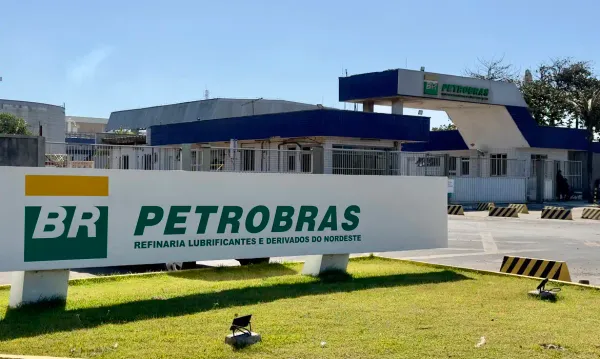 Petrobrás segue na rota colonial