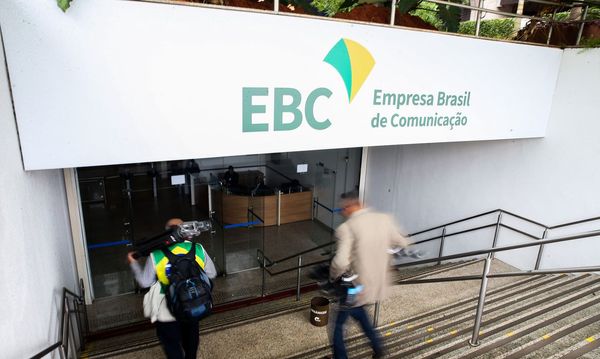 EBC manda cortar salário de jornalistas para punir quem fez greve