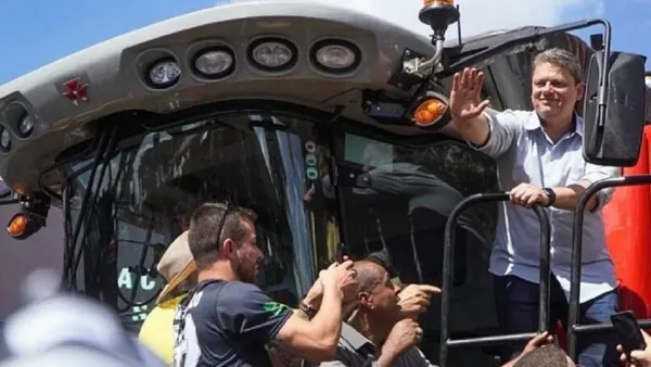 Tarcísio tenta aprovar PL que entrega terras públicas a latifundiários com desconto